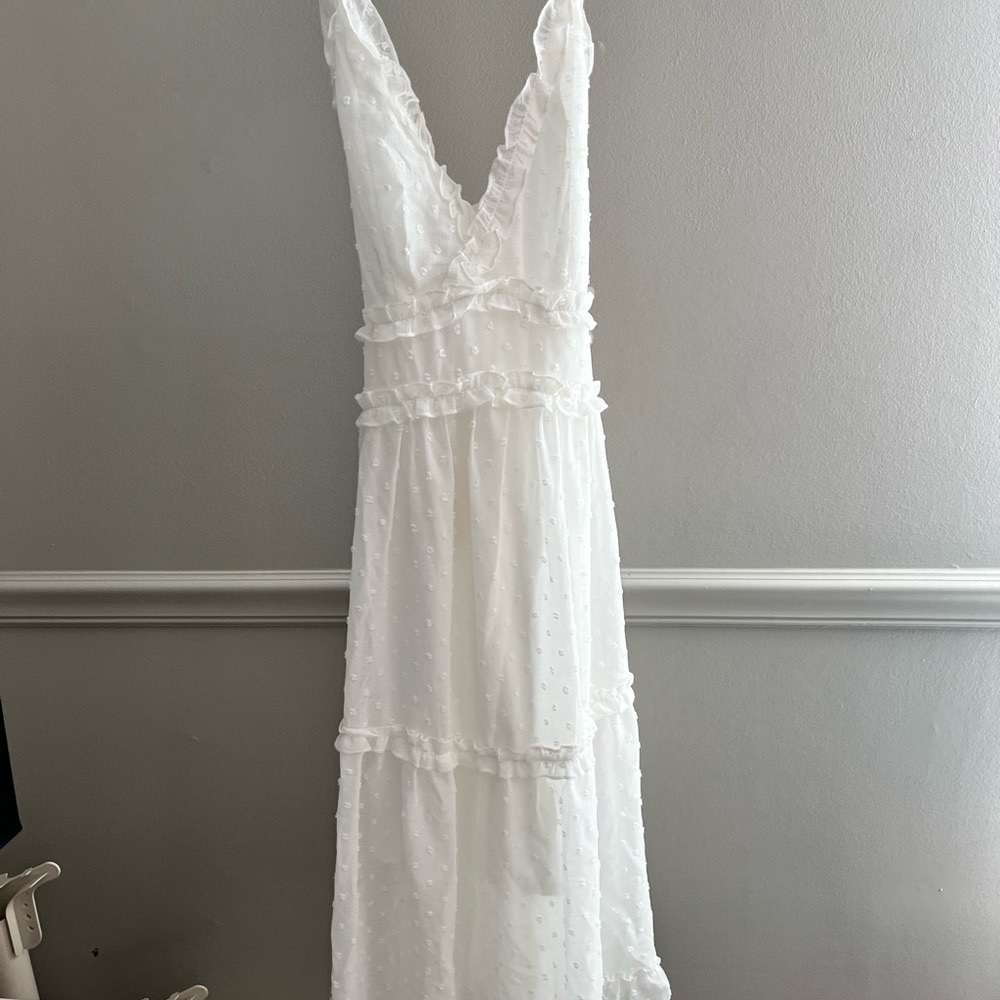 LimeLush Dot Sleeveless Frilled Midi Dress With V Neck